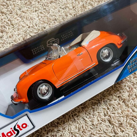 Porsche 356B Cabriolet 1961 1:18 Special Edition Diecast Model Car by Maisto - Picture 2 of 4